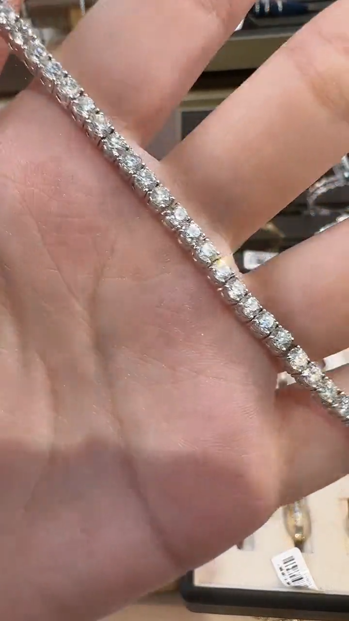 【闪购商品】钻石手链18K金镶嵌单颗20分四爪手链