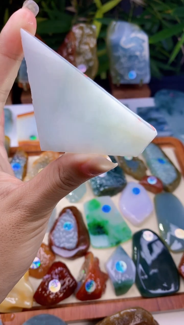 未镶嵌定制翡翠翡翠