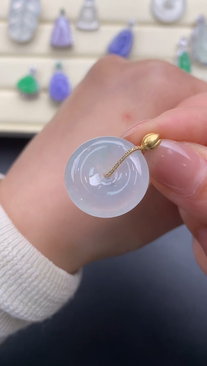 【闪购商品】翡翠颈饰18K金镶嵌Q853     