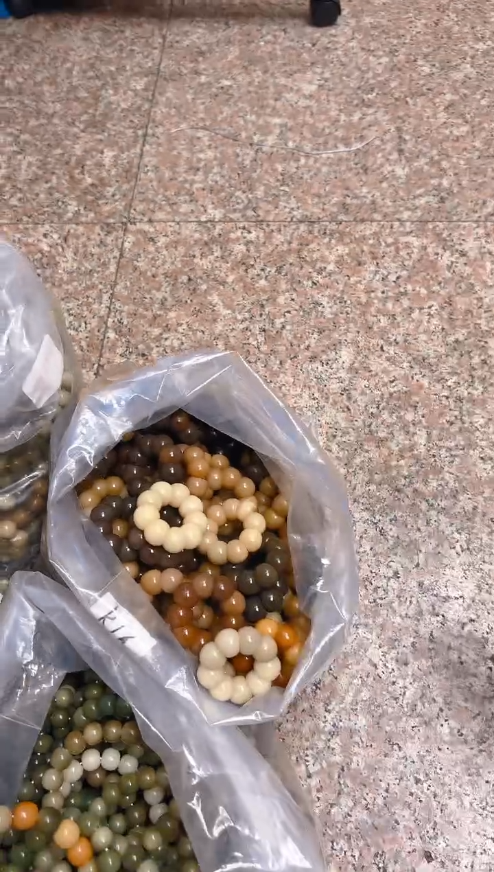 吊坠菩提根/象牙果混色手捻  随机一条