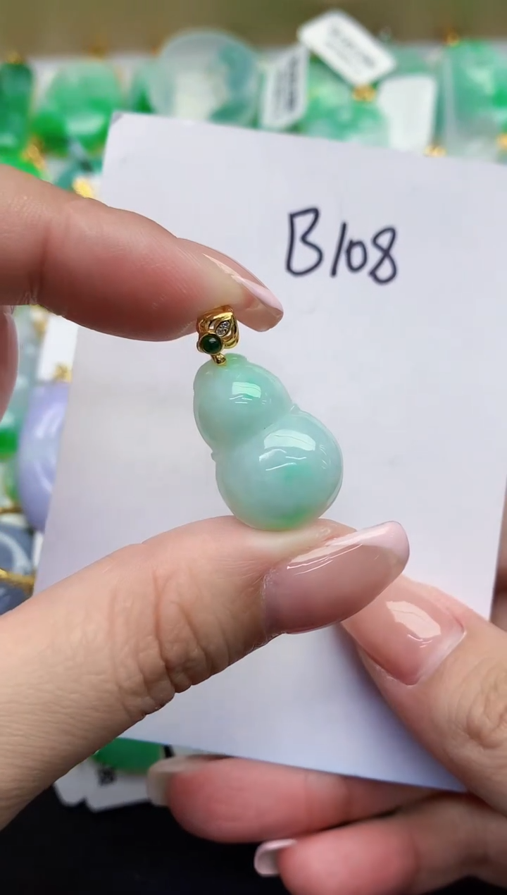 翡翠未镶嵌颈饰缅甸天然翡翠A货