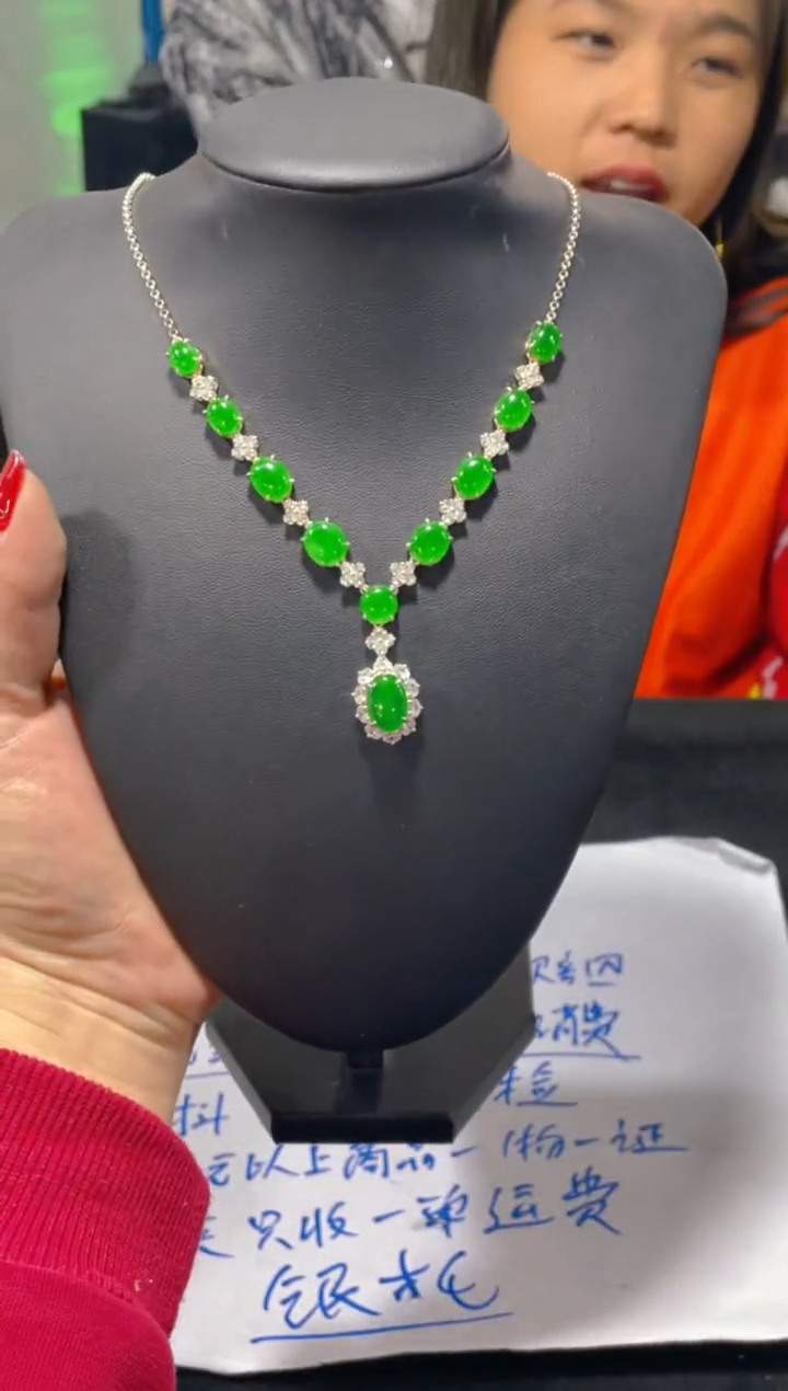 【闪购商品】定制翡翠未镶嵌天然A货翡翠多样性发货拍一发一