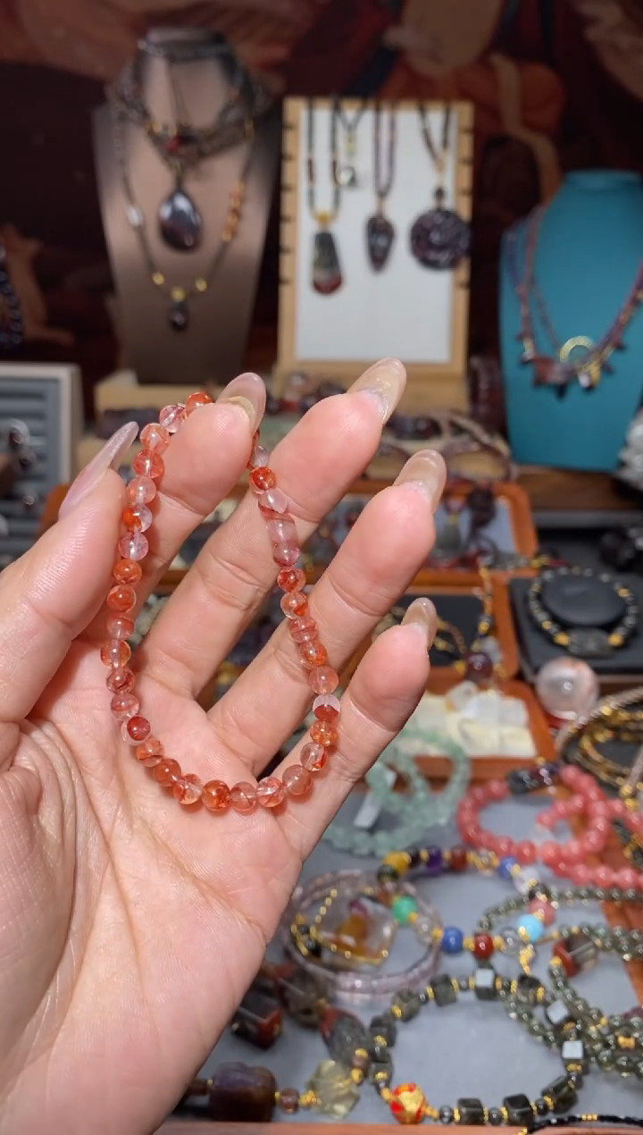 【闪购商品】水晶手串未镶嵌红胶花28.8