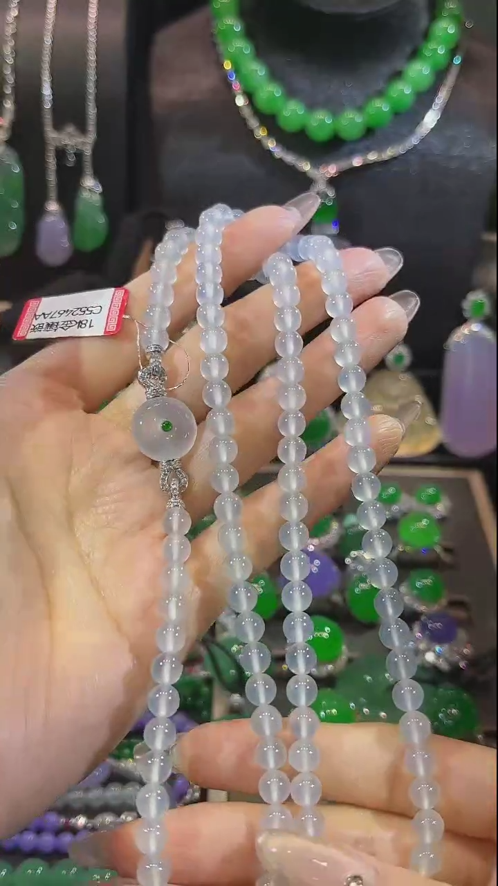 【闪购商品】翡翠颈饰18K金镶嵌吊坠