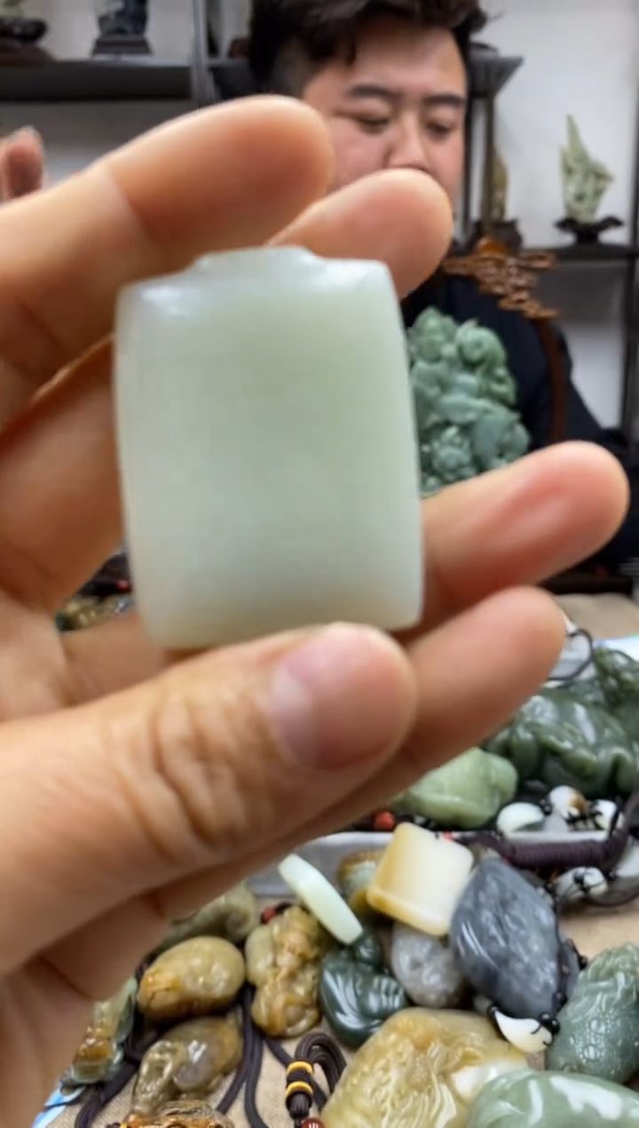 【闪购商品】和田玉未镶嵌颈饰1