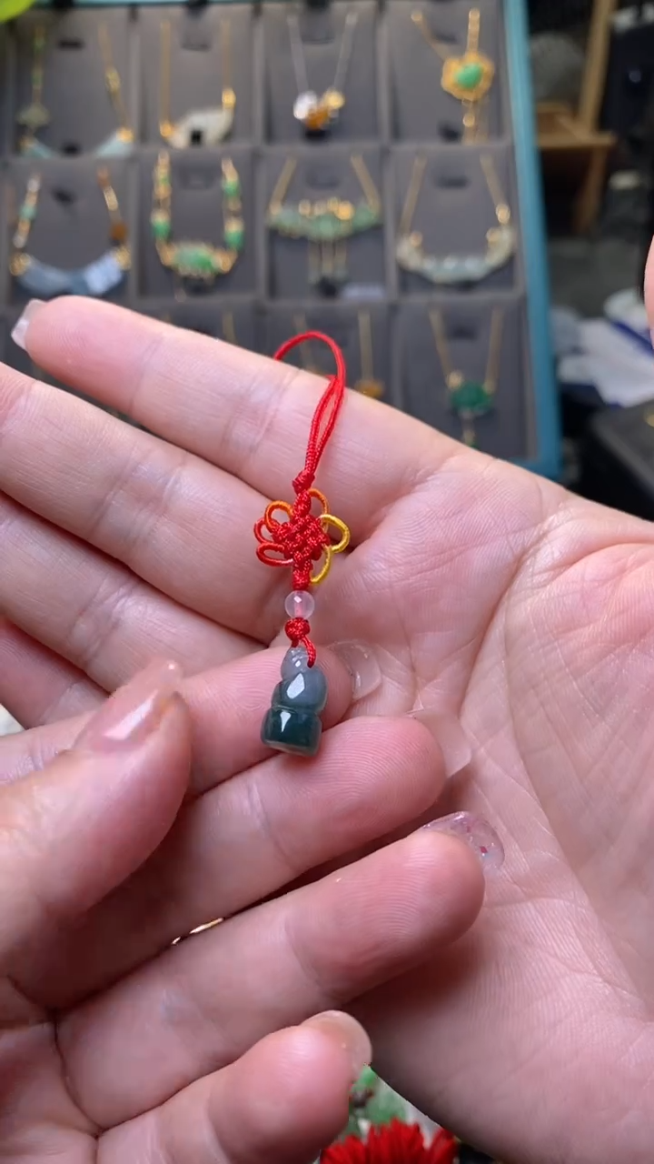 颈饰未镶嵌翡翠净货40243