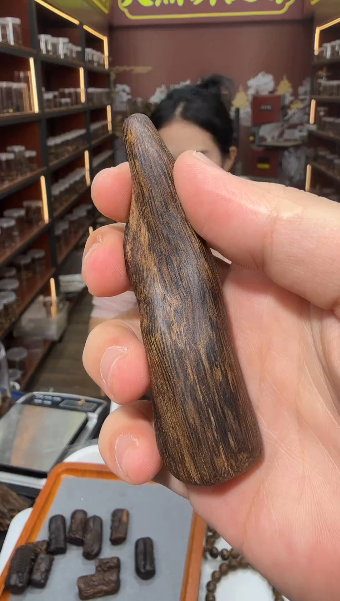 沉香吊坠184号黑伽罗树心多样性发一