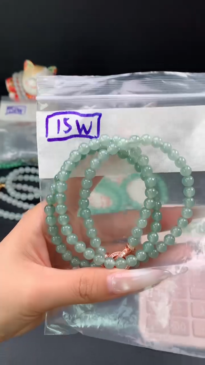 未镶嵌挂件翡翠12  卡6.4