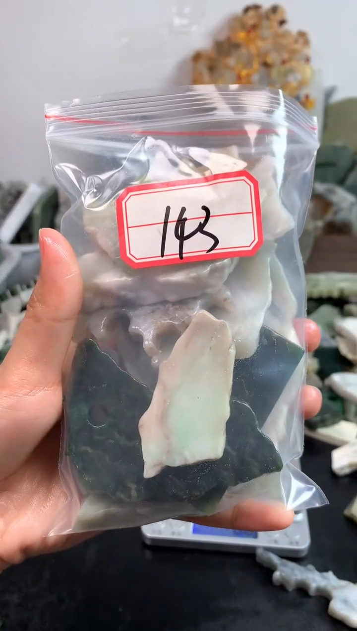 未镶嵌和田玉摆件143