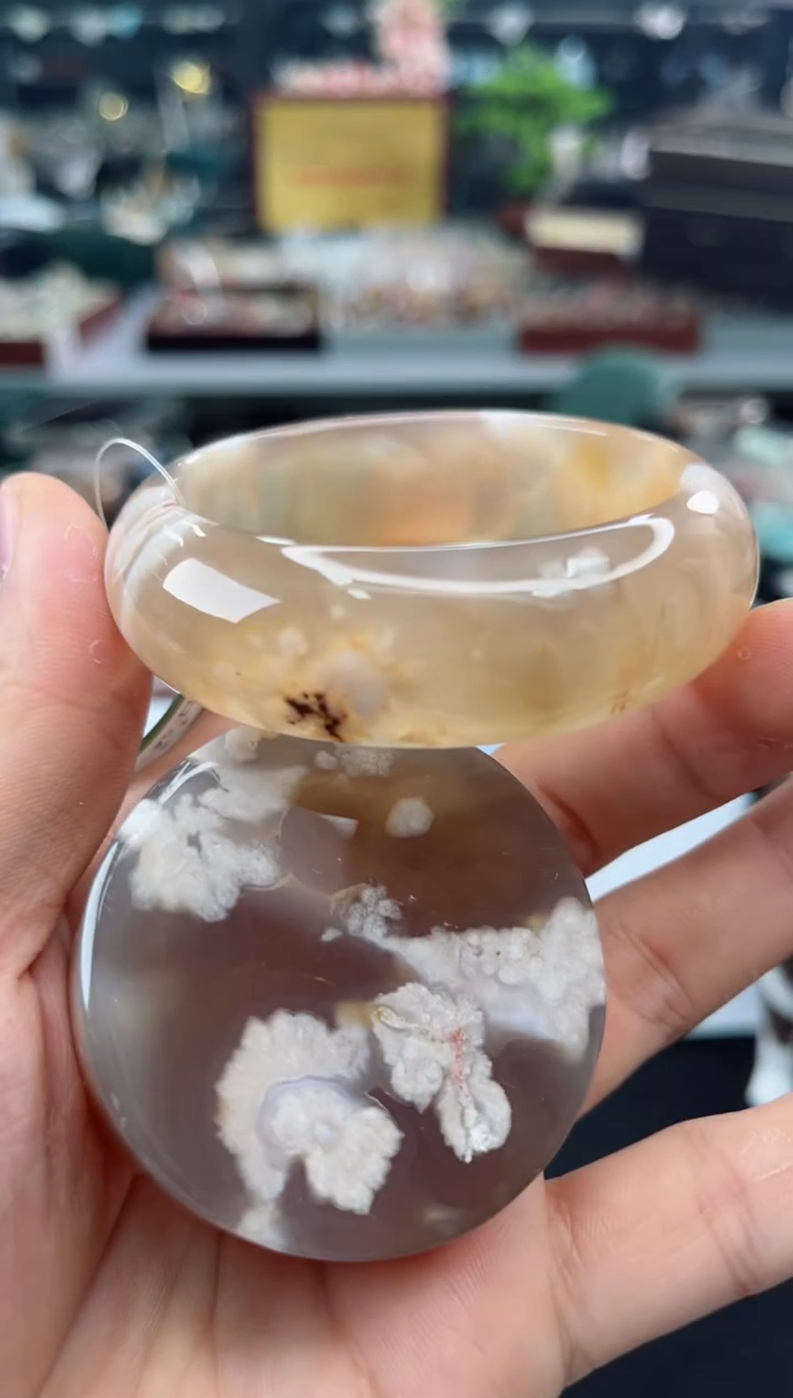 【闪购商品】石英质玉手镯未镶嵌54圈口（赠品镯心）3600033