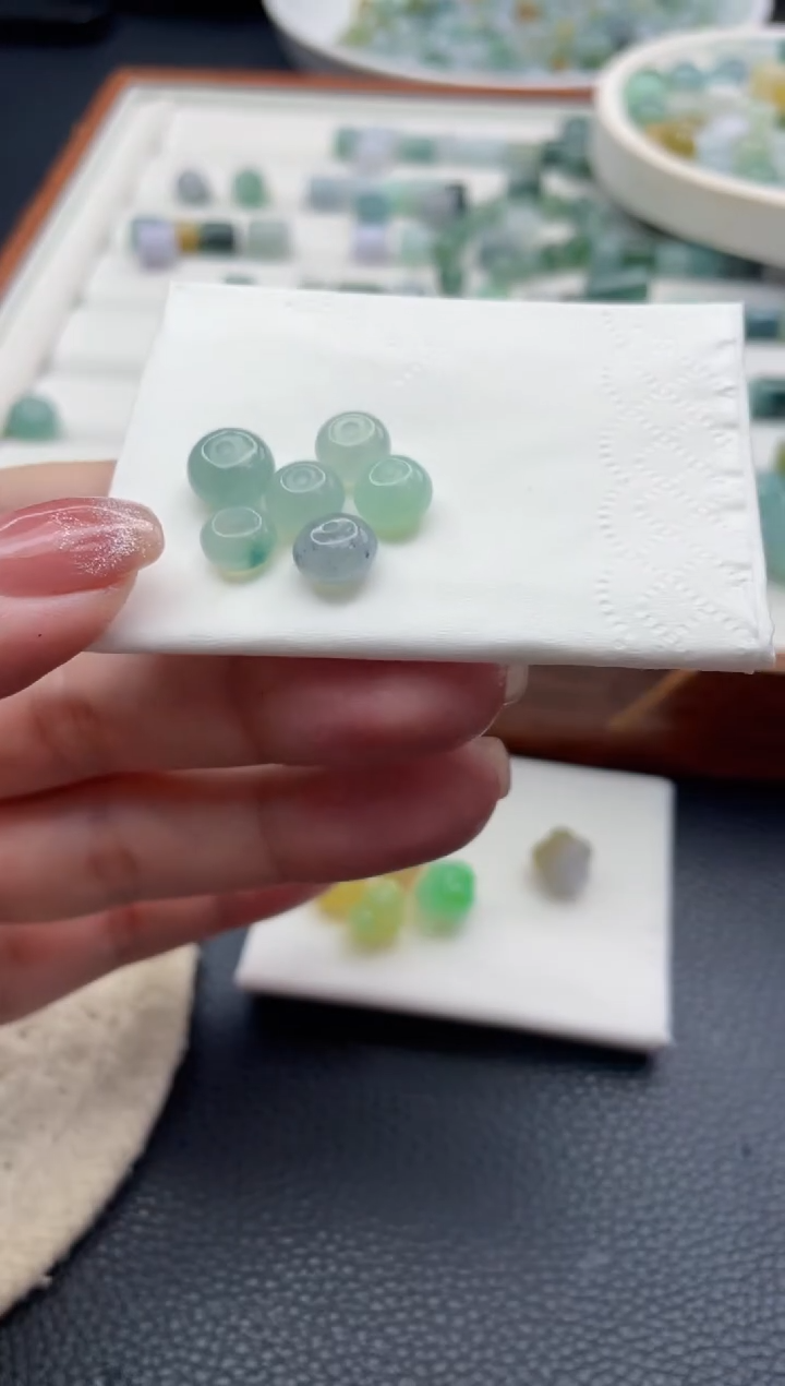 【闪购商品】定制翡翠未镶嵌珠子