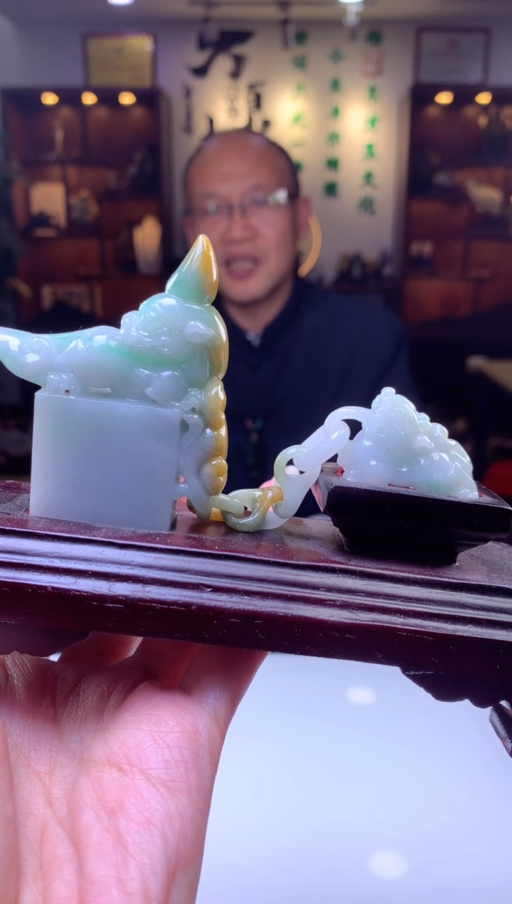 【闪购商品】定制翡翠未镶嵌挂件发货（拍一发一）