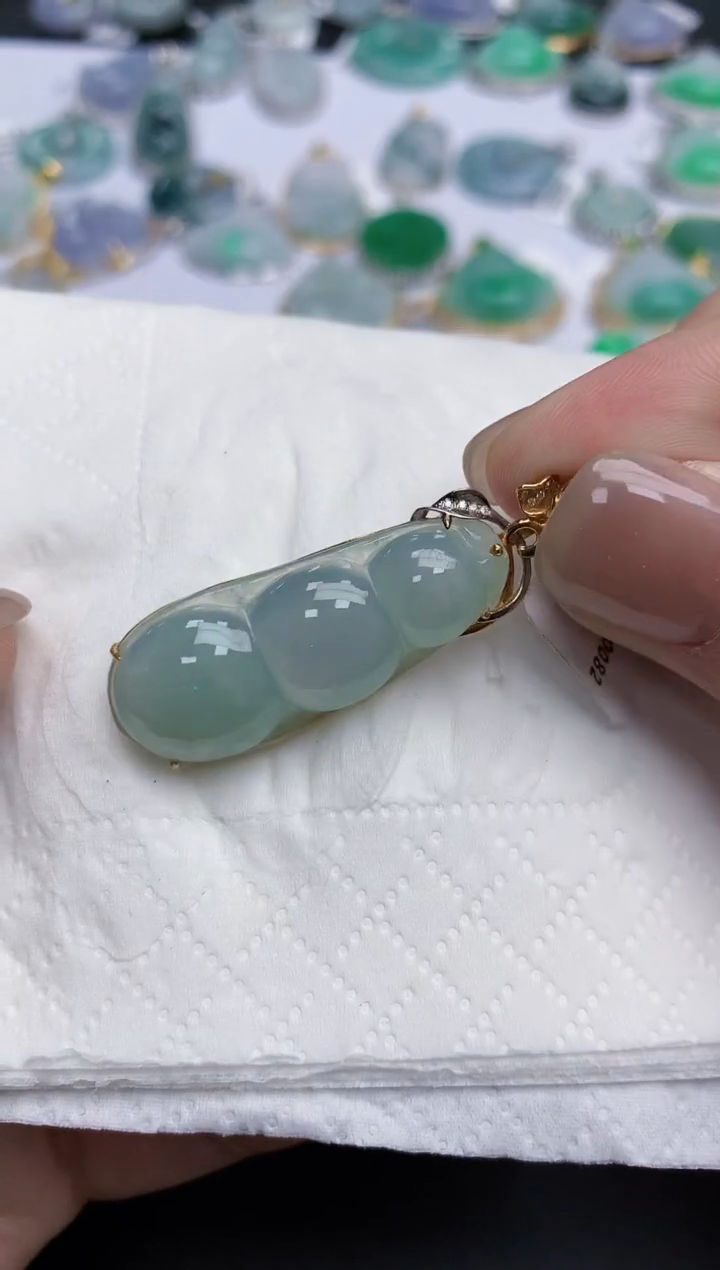 【闪购商品】翡翠颈饰18K金镶嵌天然缅甸翡翠A货