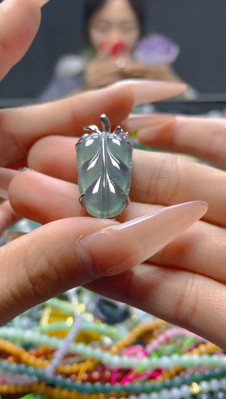 颈饰未镶嵌翡翠/X/翡翠A货，一件也是批发价