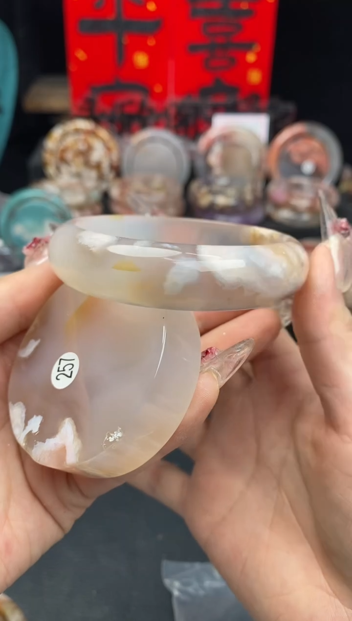 【闪购商品】石英质玉手镯（圆镯）未镶嵌59.7