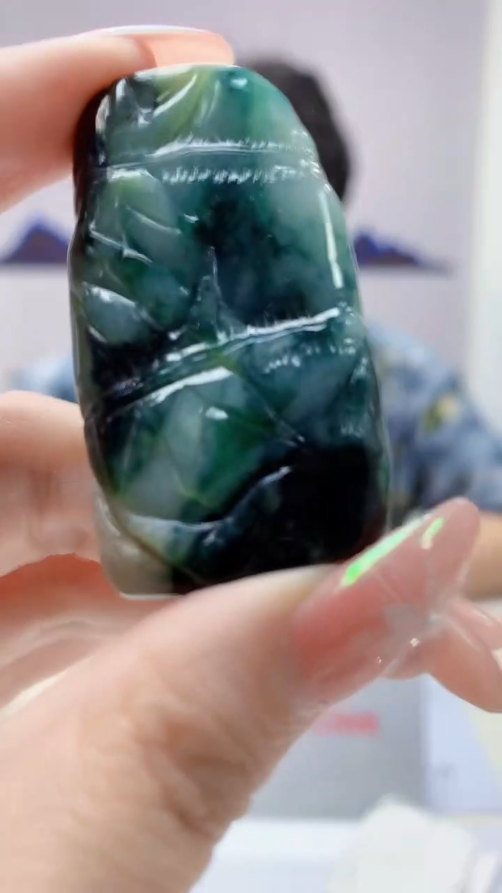 【闪购商品】定制翡翠未镶嵌4688DD-毛货挂件70