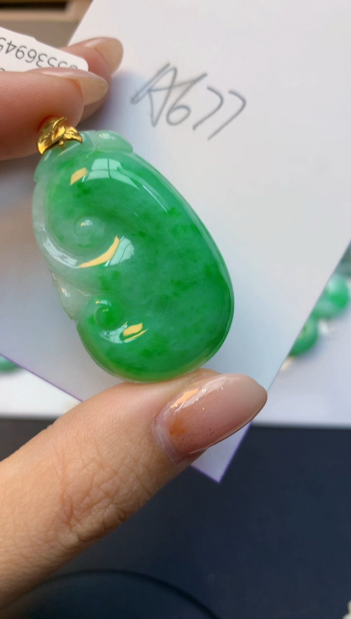 颈饰18K金镶嵌翡翠天然A货缅甸翡翠百元以上9元证书费自理