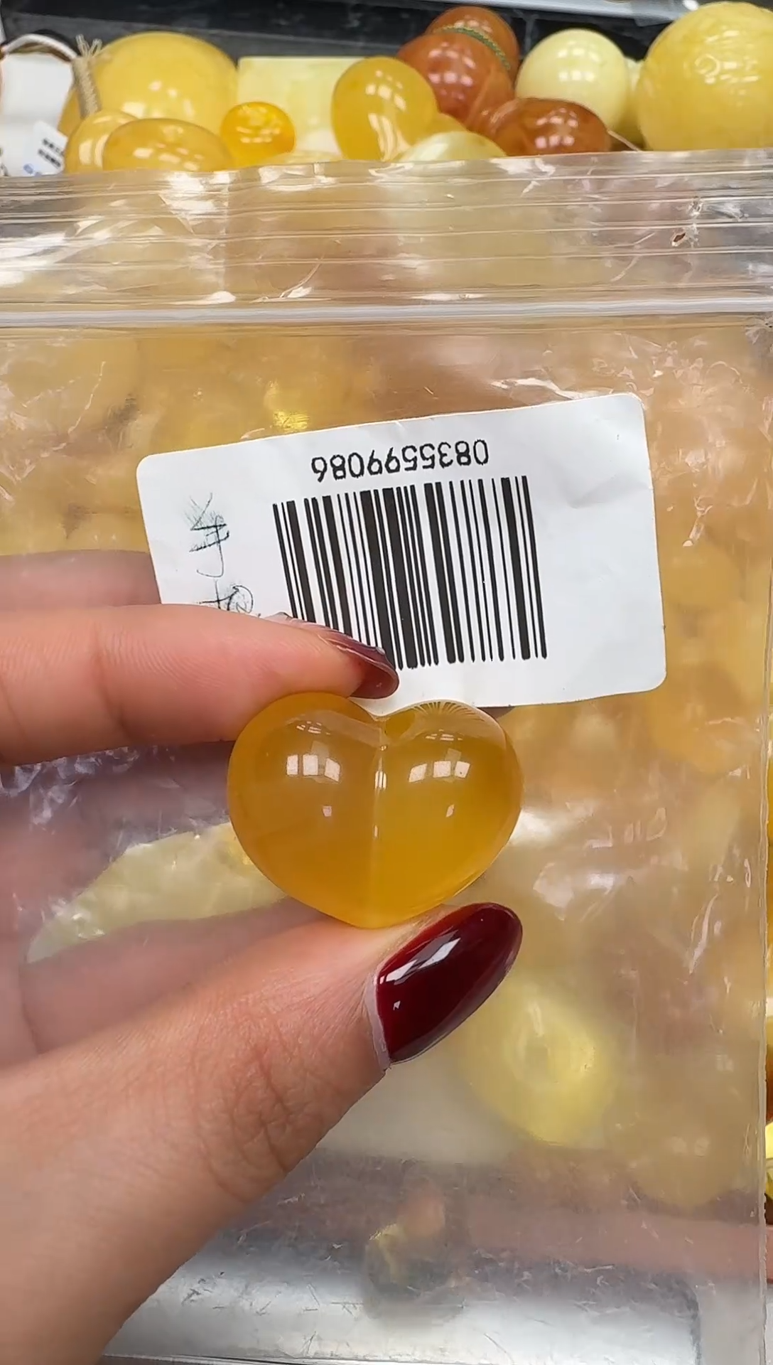 裸石琥珀未镶嵌如图