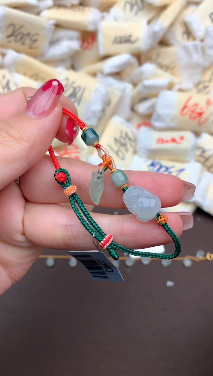 【闪购商品】翡翠挂件未镶嵌一 