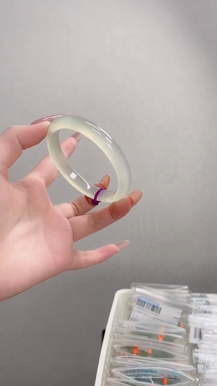 手镯玛瑙/玉髓未镶嵌59-60正圈