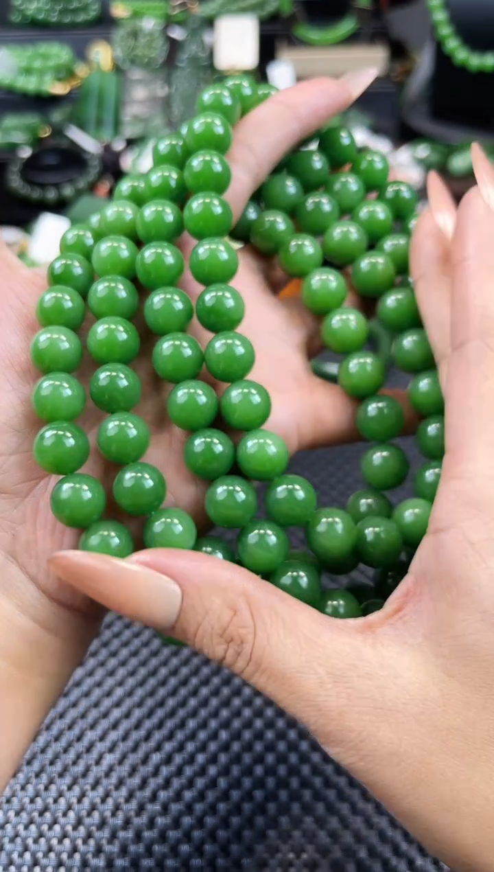 【闪购商品】和田玉（碧玉）项链未镶嵌YF19肉底辣阳绿项12mm链108颗