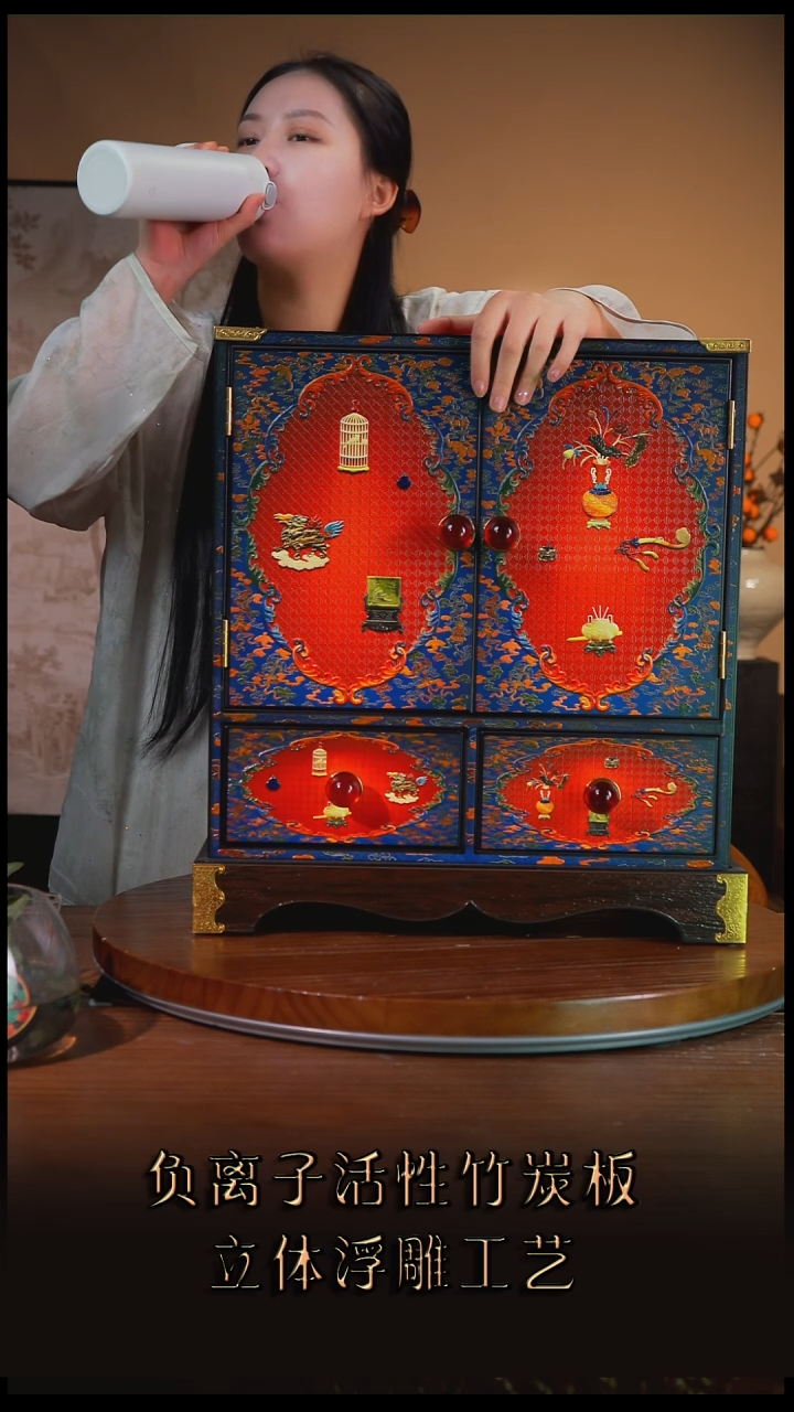 H****N壹藏贰宝微瑕八宝嵌图案双屉双门柜