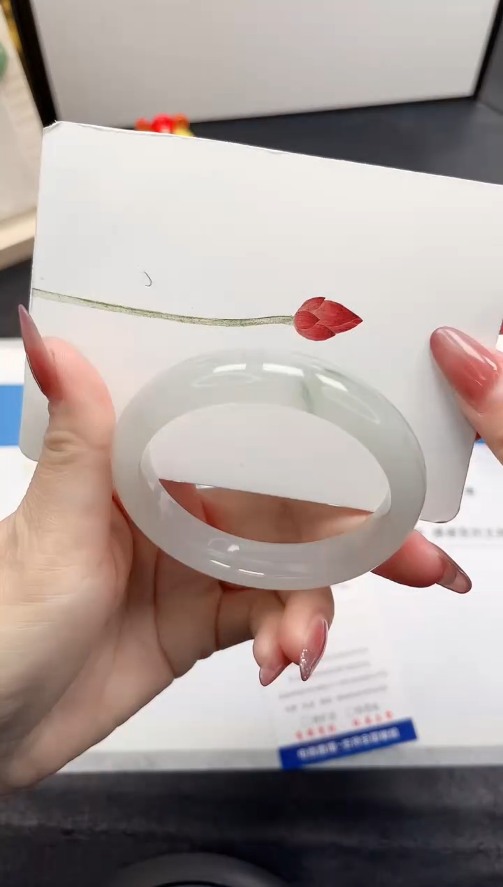 【闪购商品】石英质玉手镯未镶嵌105-58