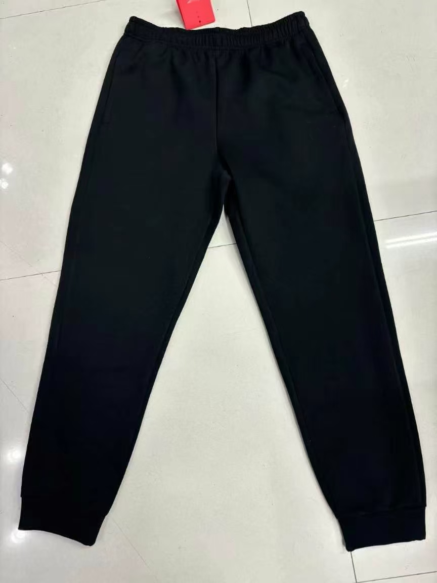 某品牌刺绣双面针织裤子男款