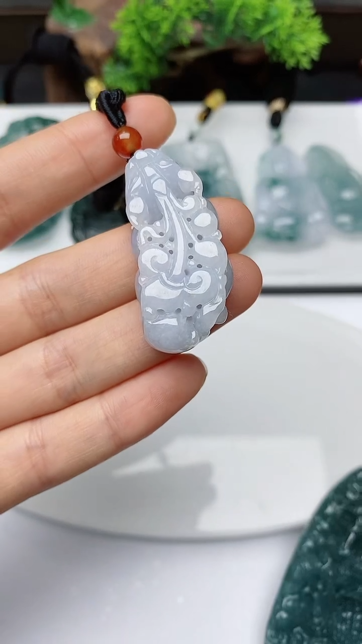 【闪购商品】翡翠颈饰未镶嵌