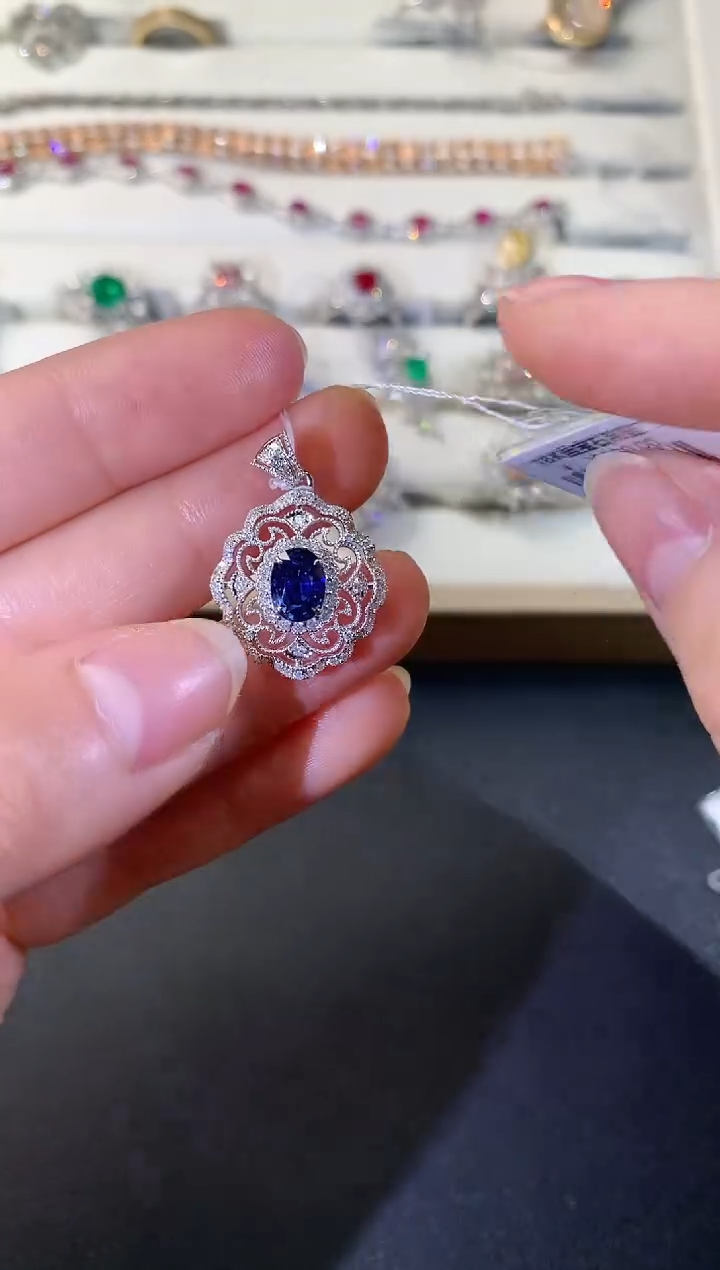 【闪购商品】蓝宝石吊坠18K金镶嵌R509|8500