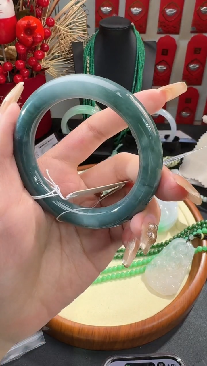 【闪购商品】翡翠手镯未镶嵌手镯