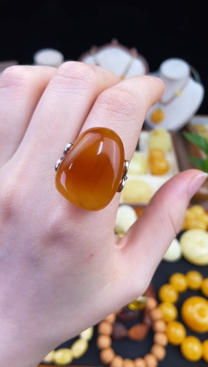 琥珀未镶嵌珠宝奇石柒月