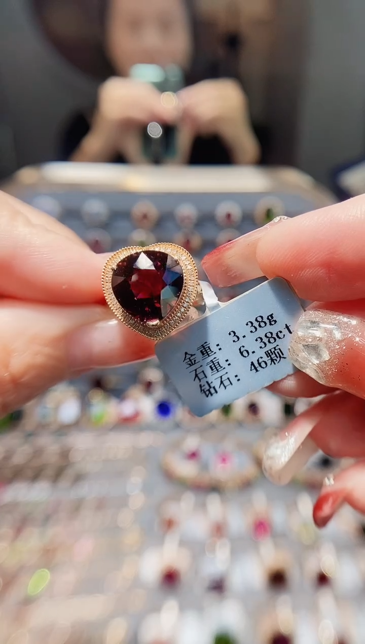 18K金镶嵌戒指碧玺6.38.