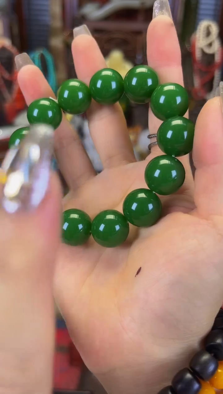 和田玉未镶嵌把件天然原矿