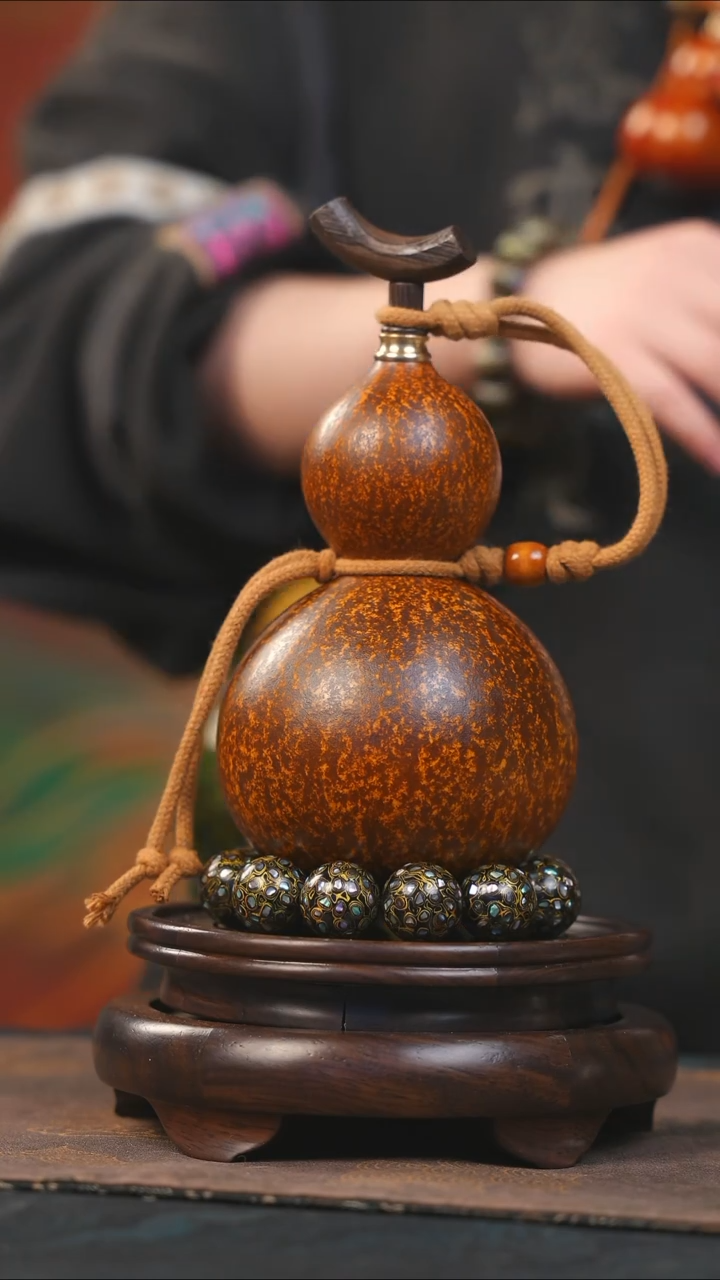 【闪购商品】YV107大漆酒葫芦不包手串及旋转底座