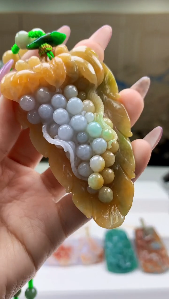 【闪购商品】定制翡翠未镶嵌5060ty-毛货挂件340