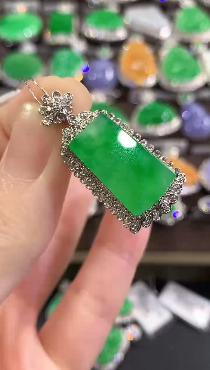 套链18K金镶嵌翡翠冬日珠宝E27