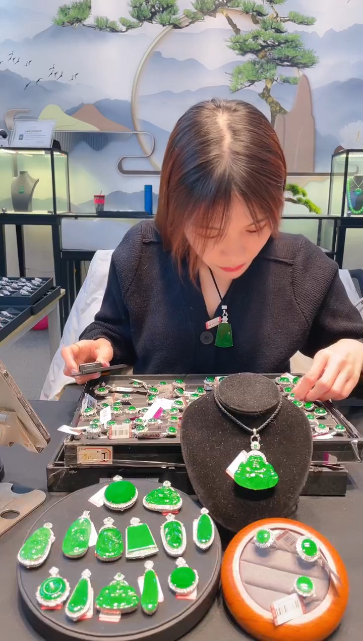 翡翠银S925镶嵌吊坠(不含链)天然A货翡翠A39耳钉