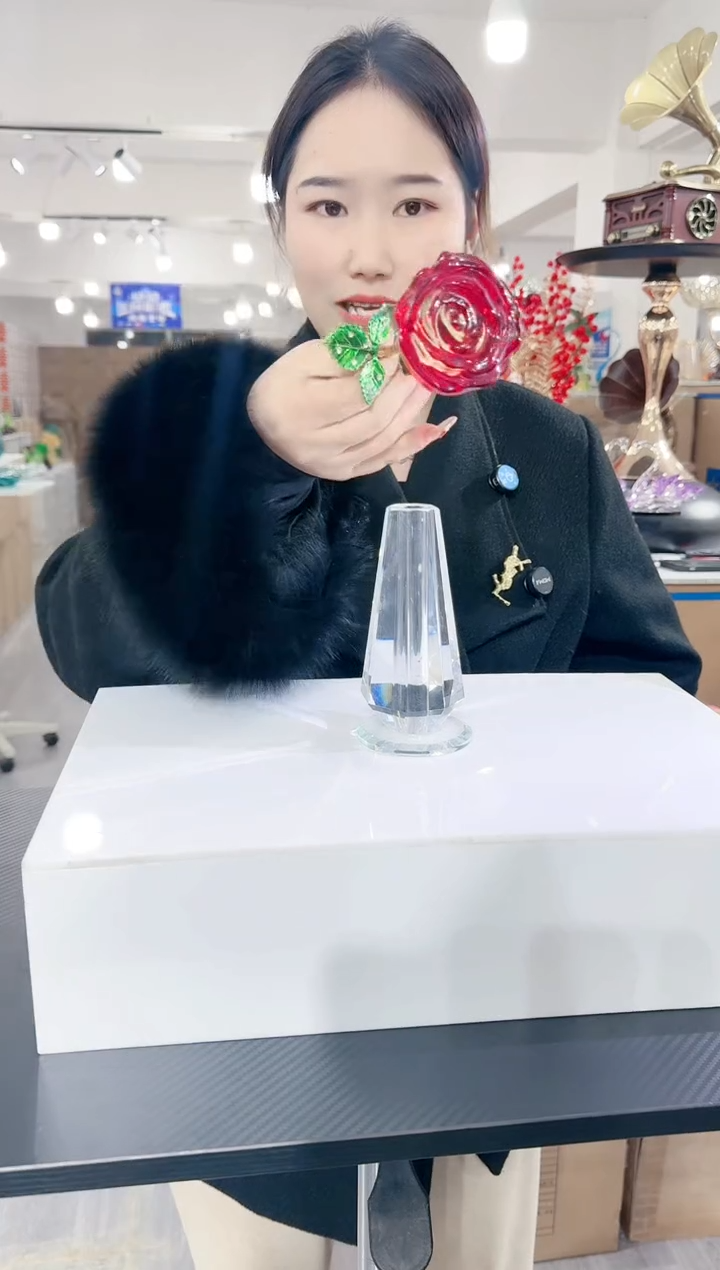 【闪购商品】琉璃静姐花器K-品42