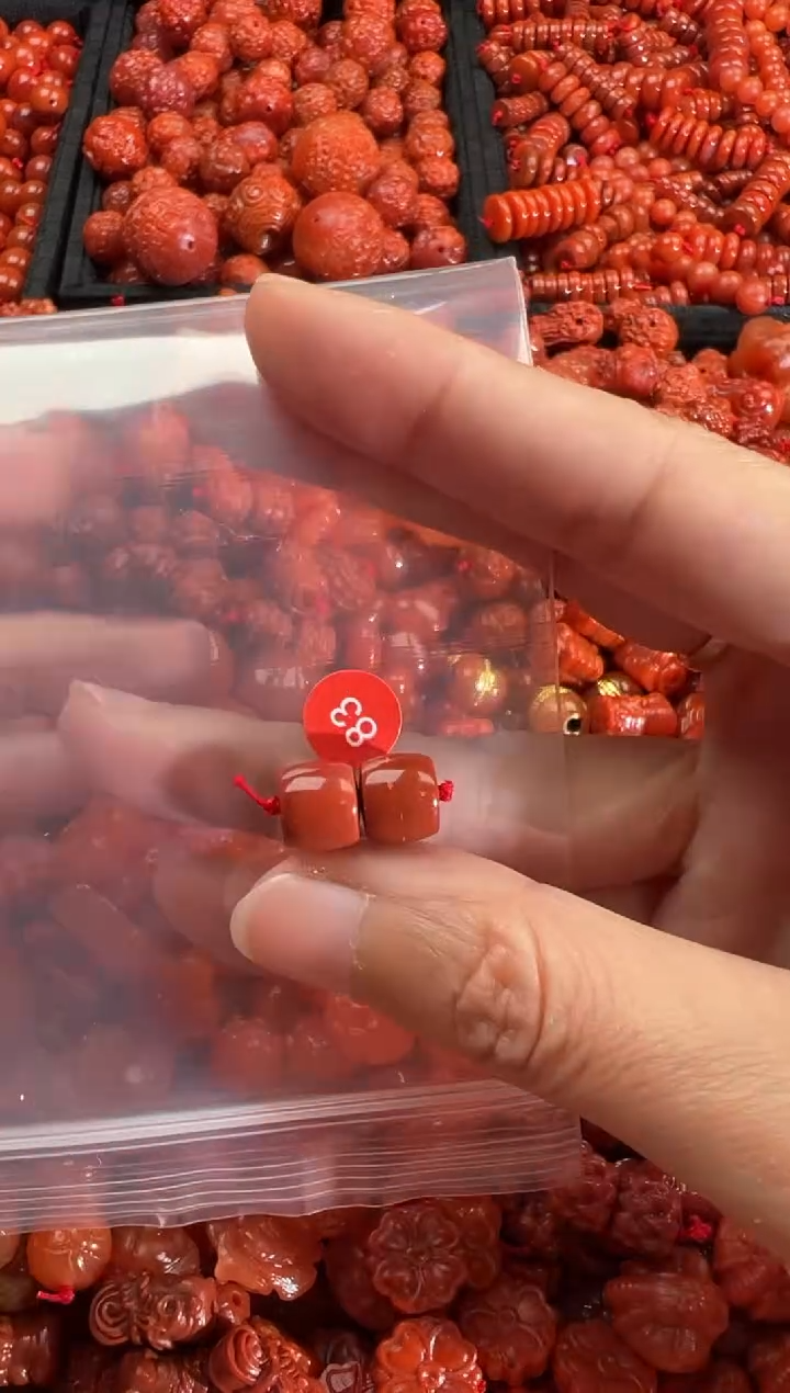 【闪购商品】南红玛瑙颈饰未镶嵌2