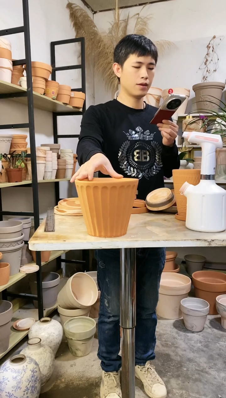 【闪购商品】陶18*16红陶甜筒盆 1盆无托