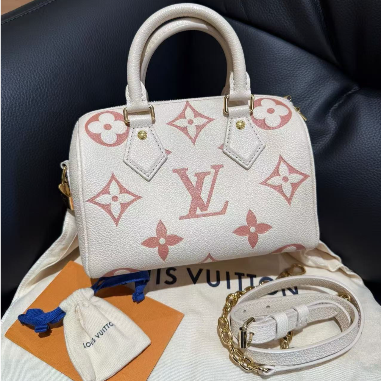 未使用 LouisVuitton/路易威登 奶油草莓/草莓渐变speedy20斜挎包