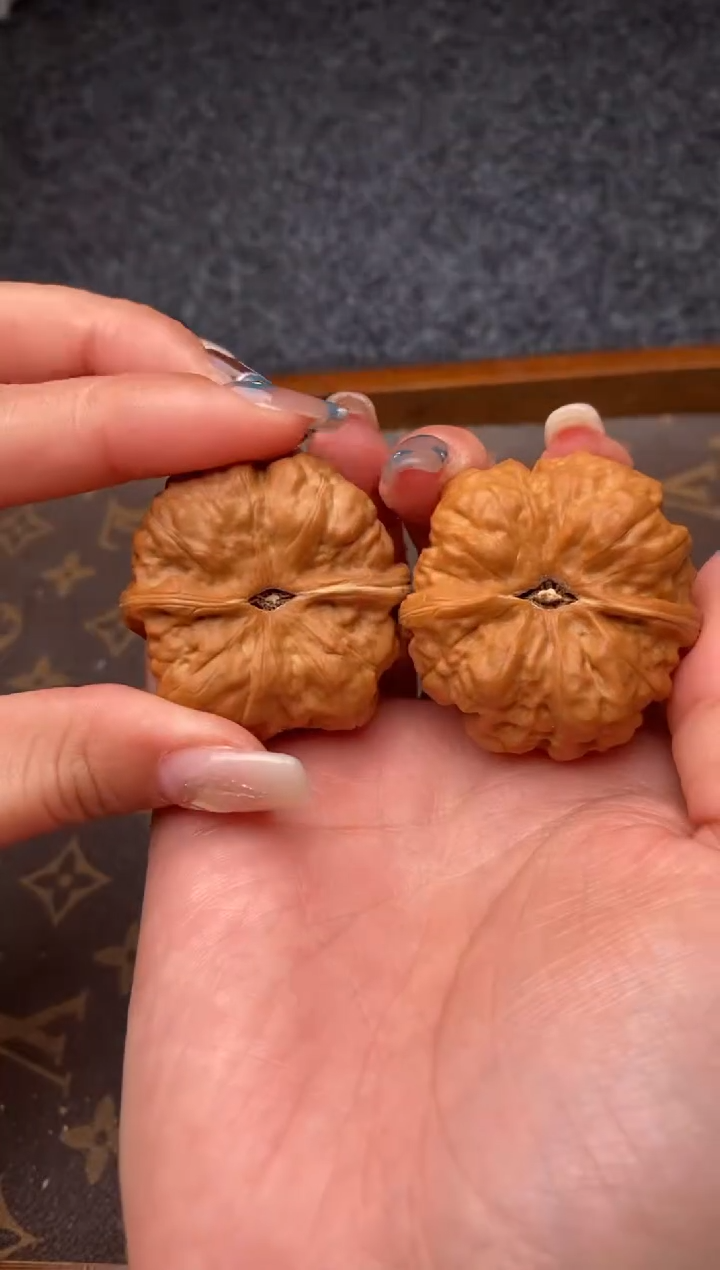 把件文玩核桃B112号41尺蛤蟆头