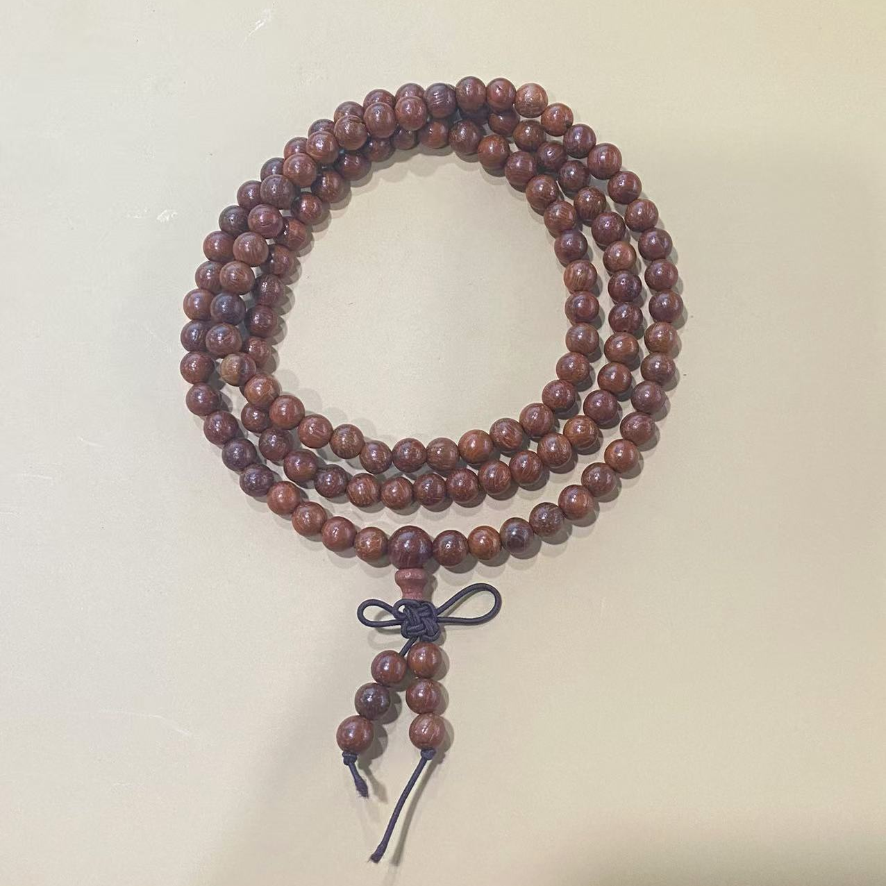 H146 血檀卡0.6cm多圈手串