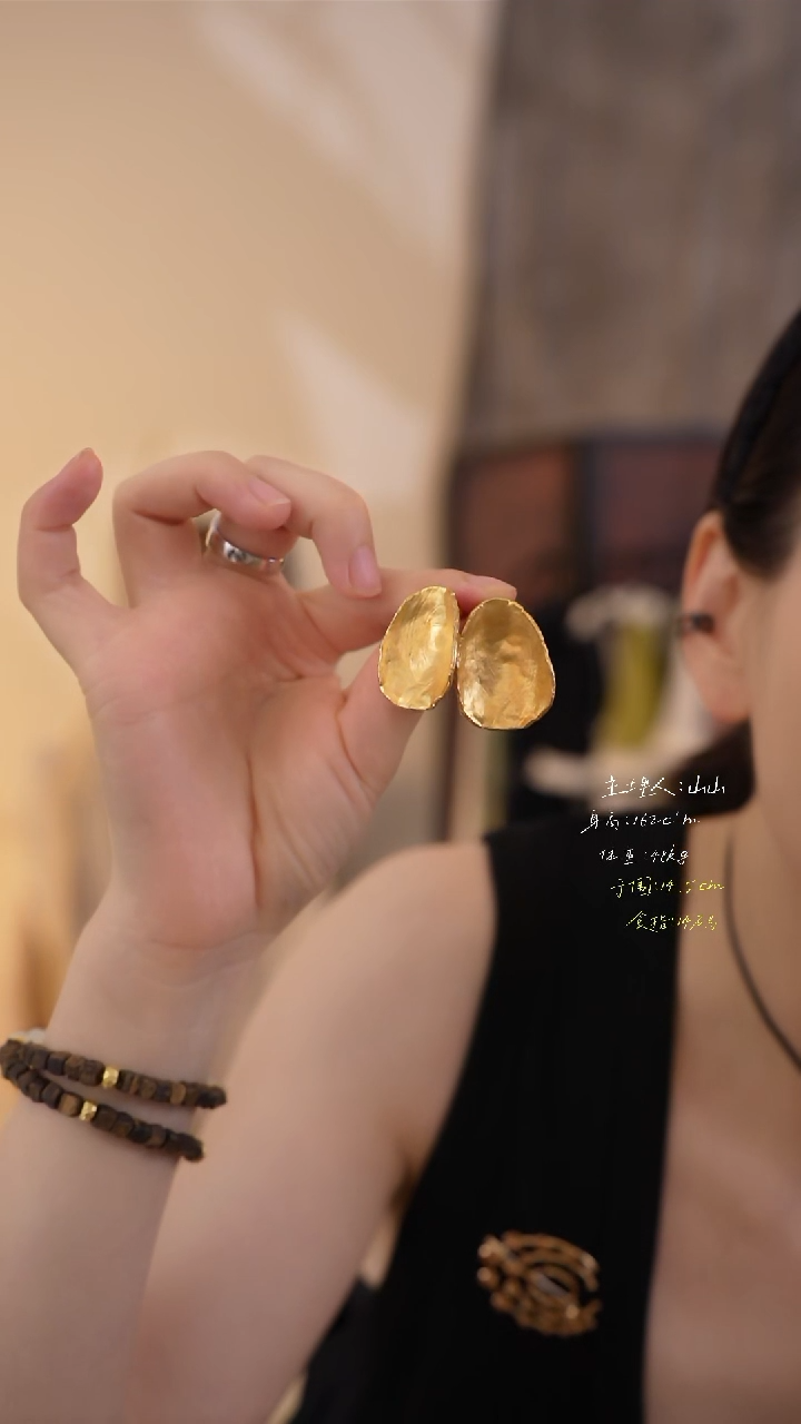 925银无一*金色纯银耳钉