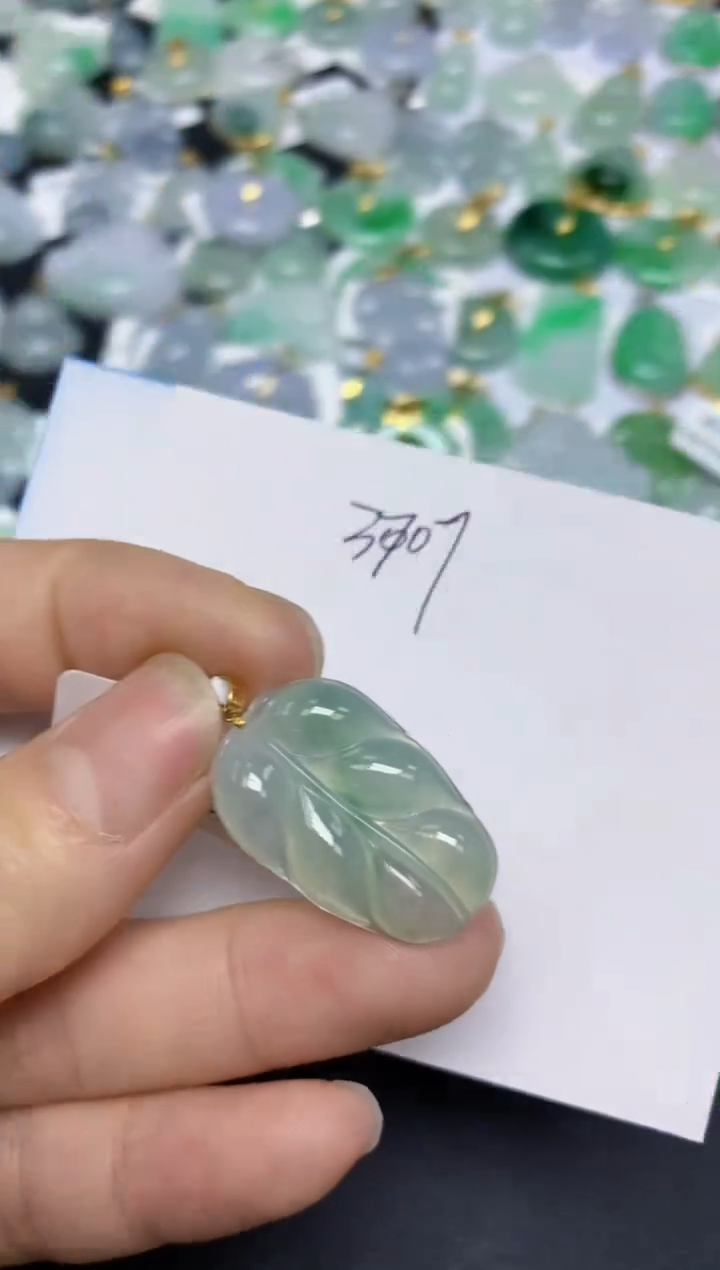 【闪购商品】翡翠挂件18K金镶嵌 天然翡翠A货