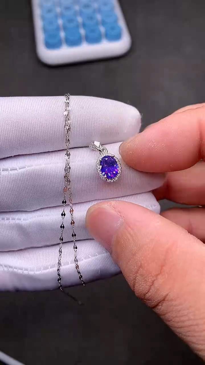 【闪购商品】彩色蓝宝石颈饰银S925镶嵌.....