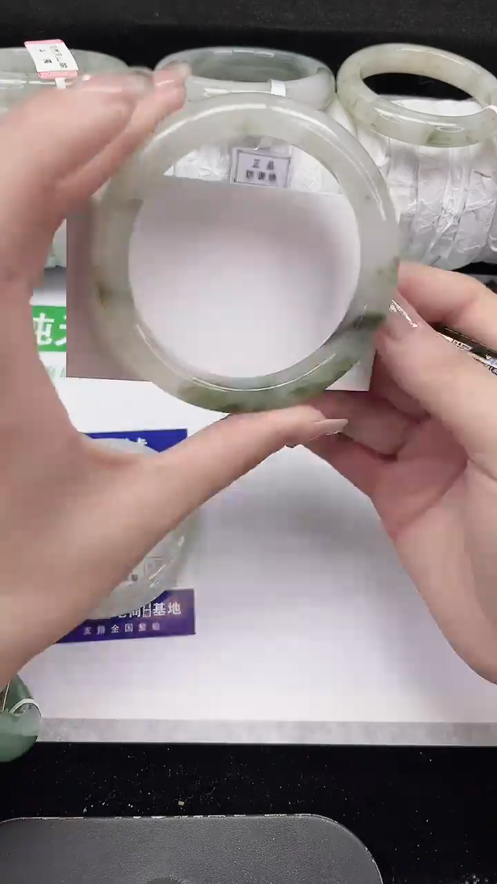 未镶嵌手镯石英质玉5-59/60