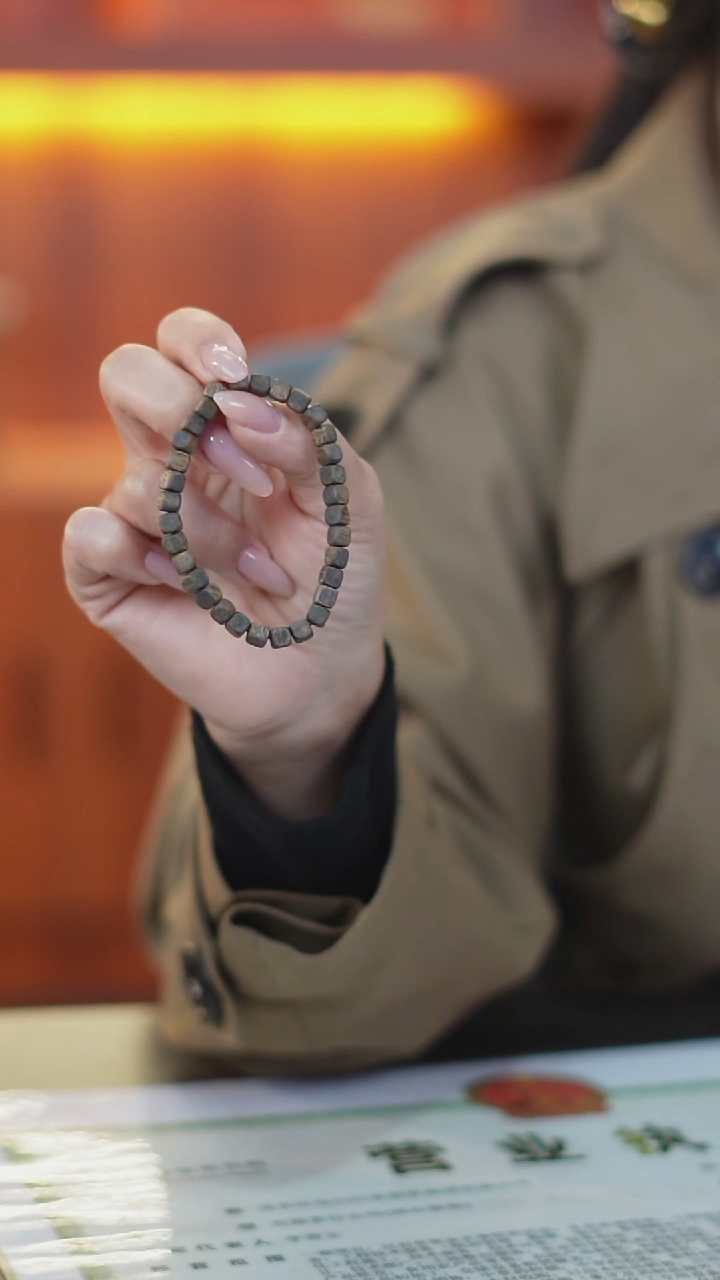 沉香手串张勺子05圆珠多圈多样性