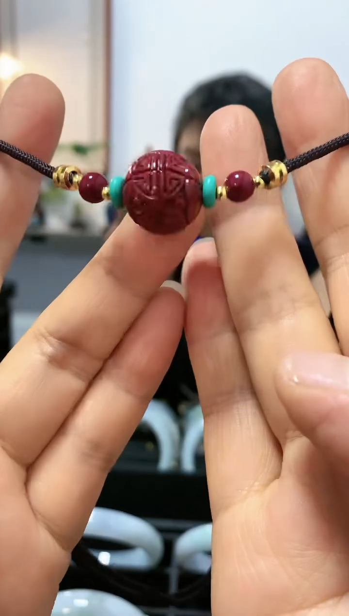 天然辰砂路路通吊坠